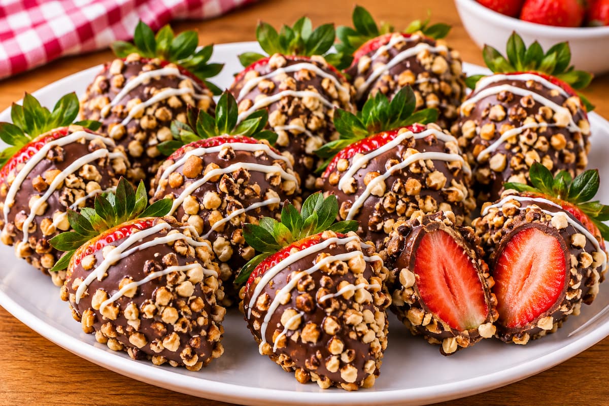 Morango com Chocolate Crocante Fácil e Irresistível